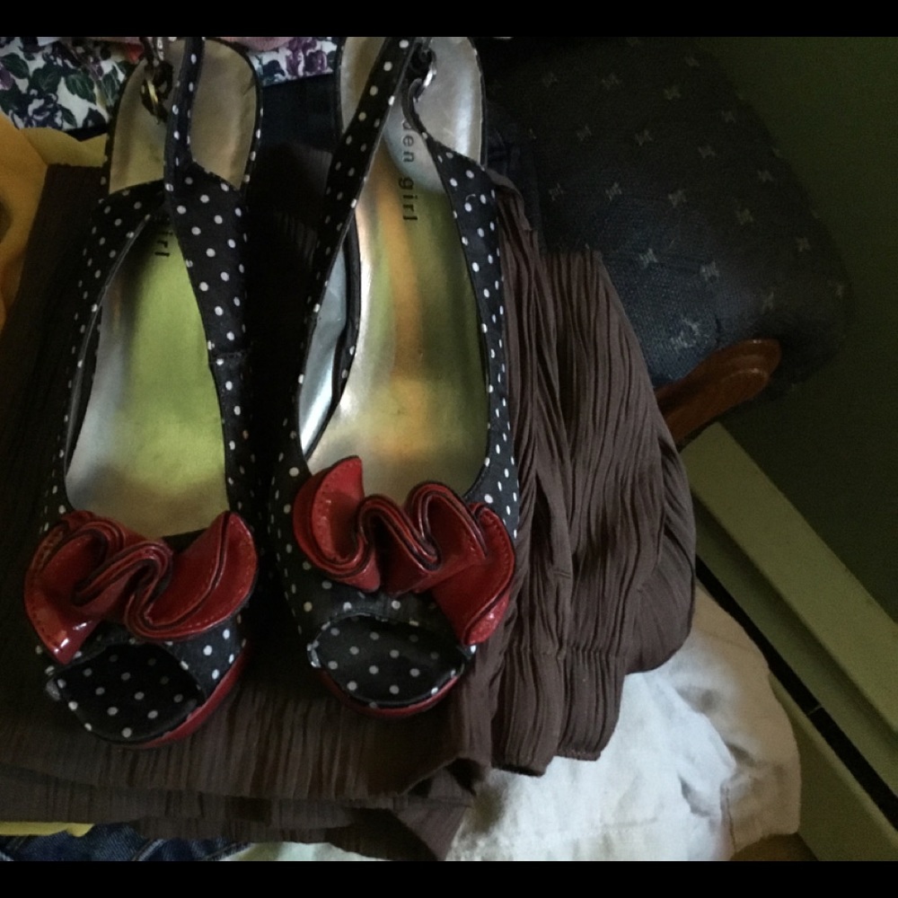 Women’s dress shoes